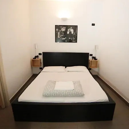 Hostal Abbey *